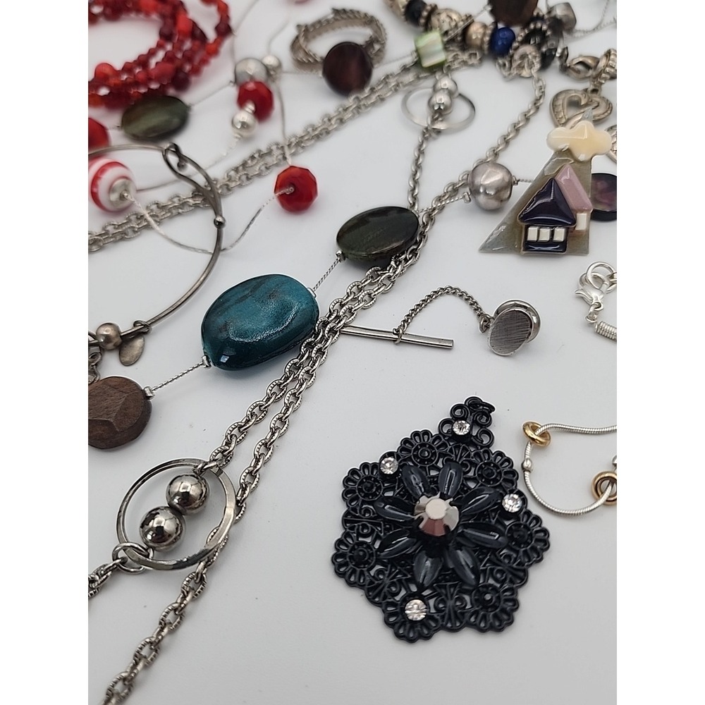 Vintage to Modern Costume Fashon Jewelry Lot Mixed Ethnic Beads 80s Charm Wear - Picture 6 of 16